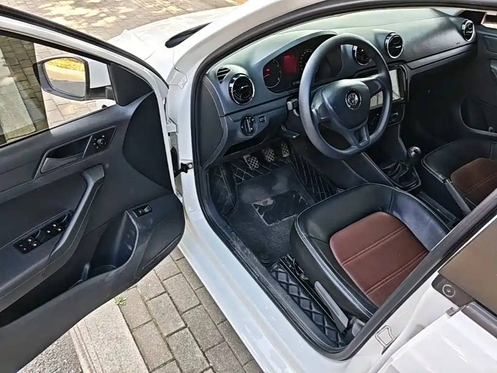 Volkswagen Jetta — миниатюра 16