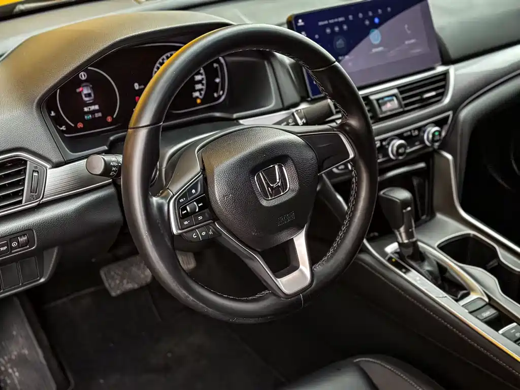 Honda Accord 2022 260TURBO Luxury