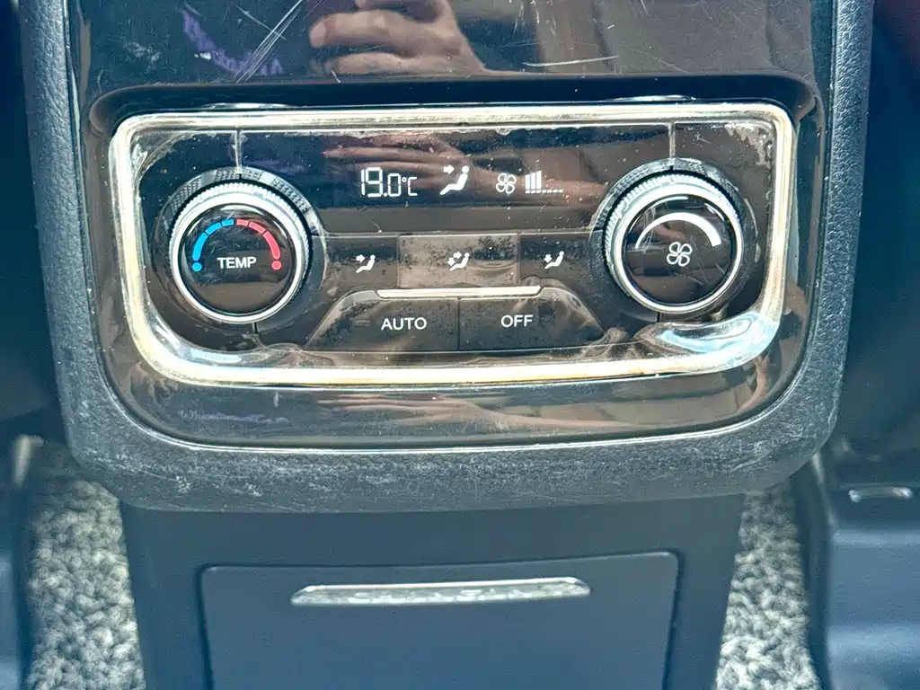 Changan CS95 — миниатюра 18