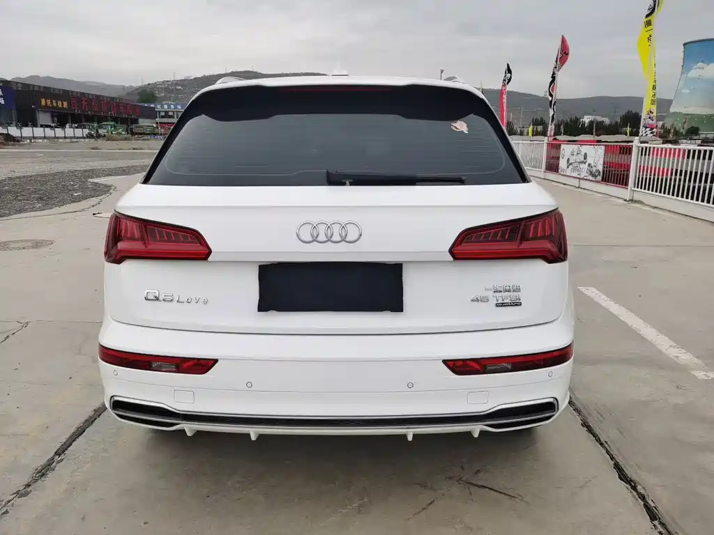 Audi Q5L — миниатюра 5