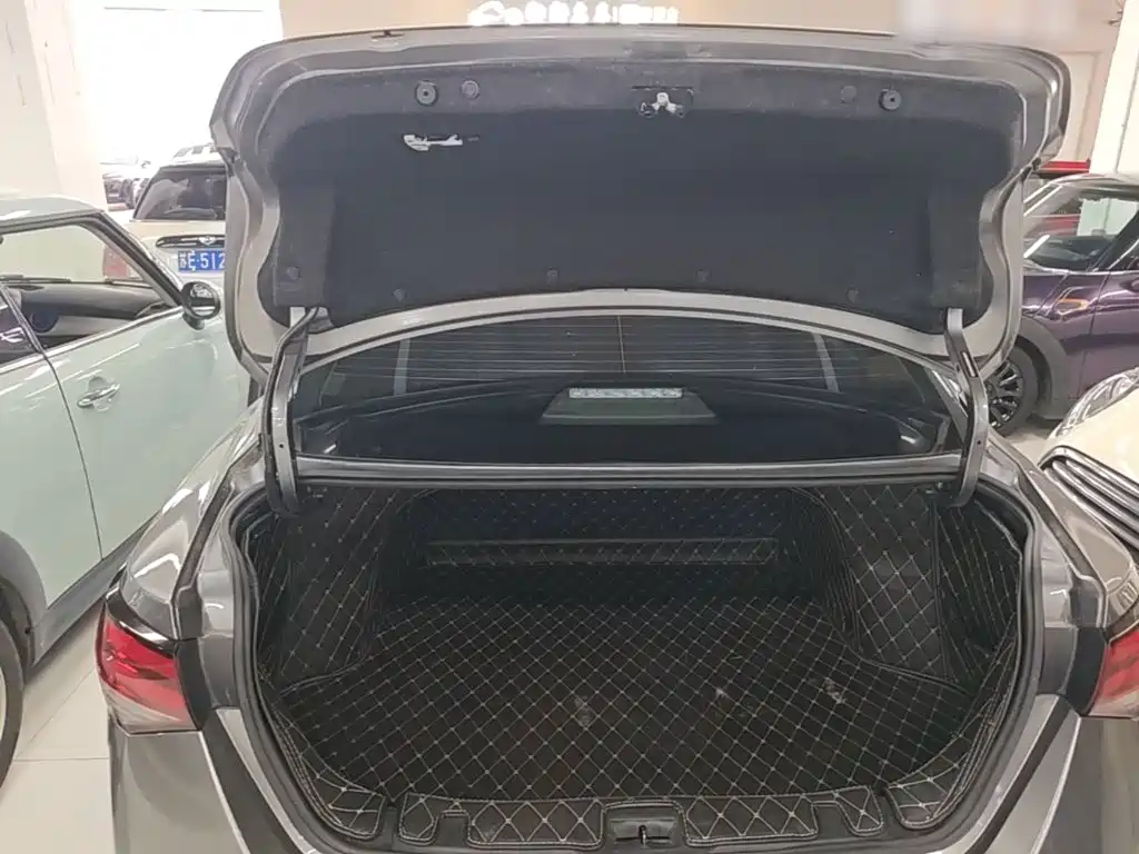 Nissan Sylphy — миниатюра 19