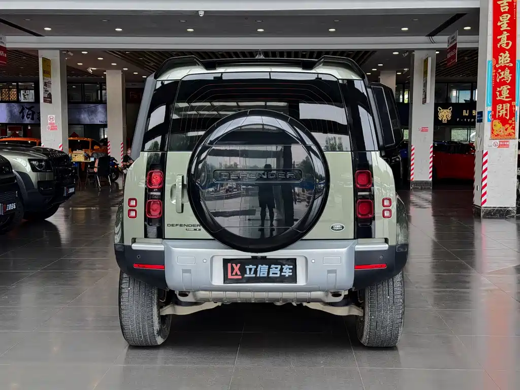 Land Rover Defender — миниатюра 14