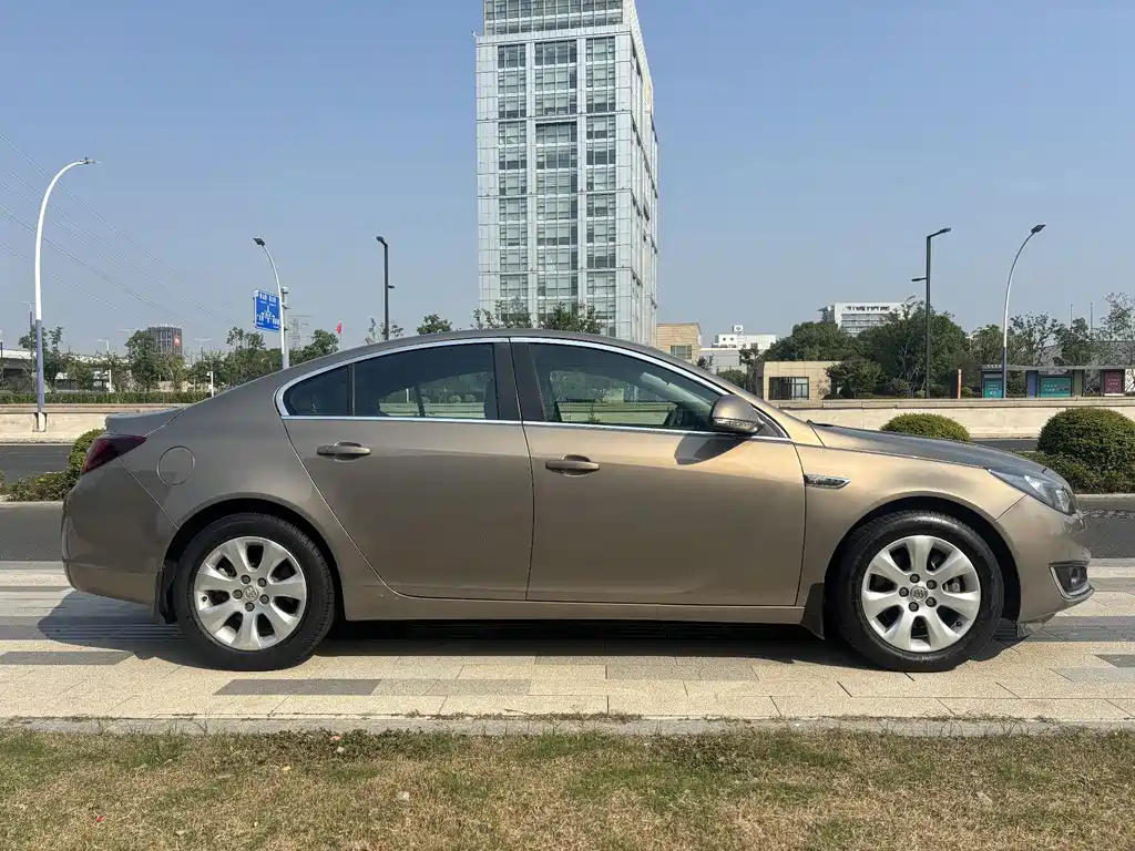 Buick Regal — миниатюра 4
