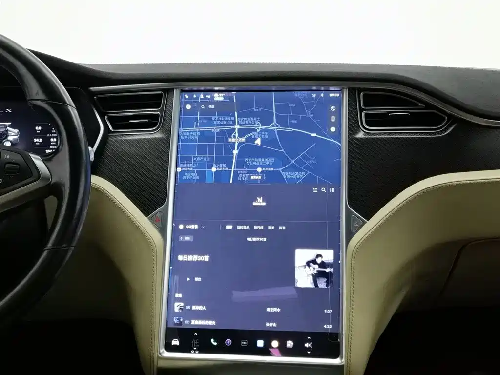 TESLA MODEL X