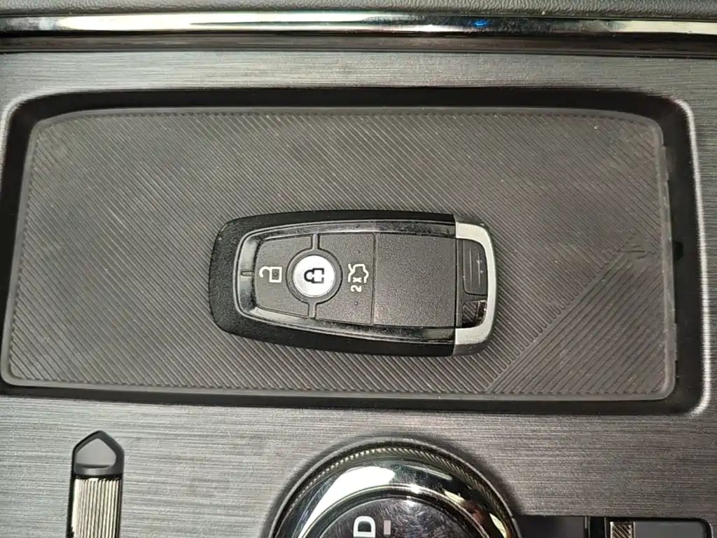 Ford Evos — миниатюра 9