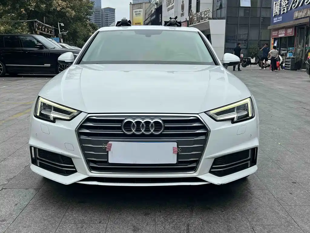 Audi A4L — миниатюра 2