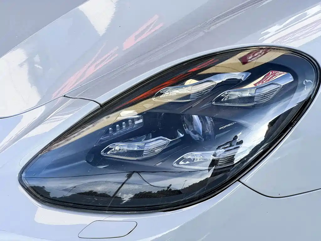 Porsche Panamera — миниатюра 4