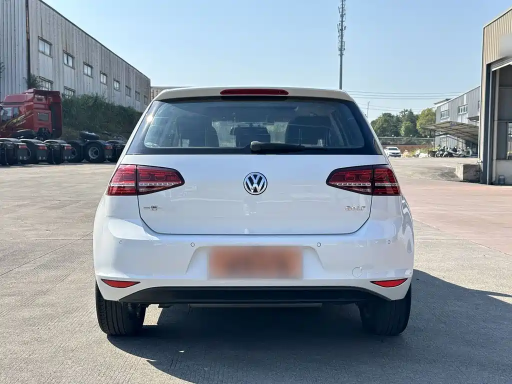 Volkswagen Golf — миниатюра 6