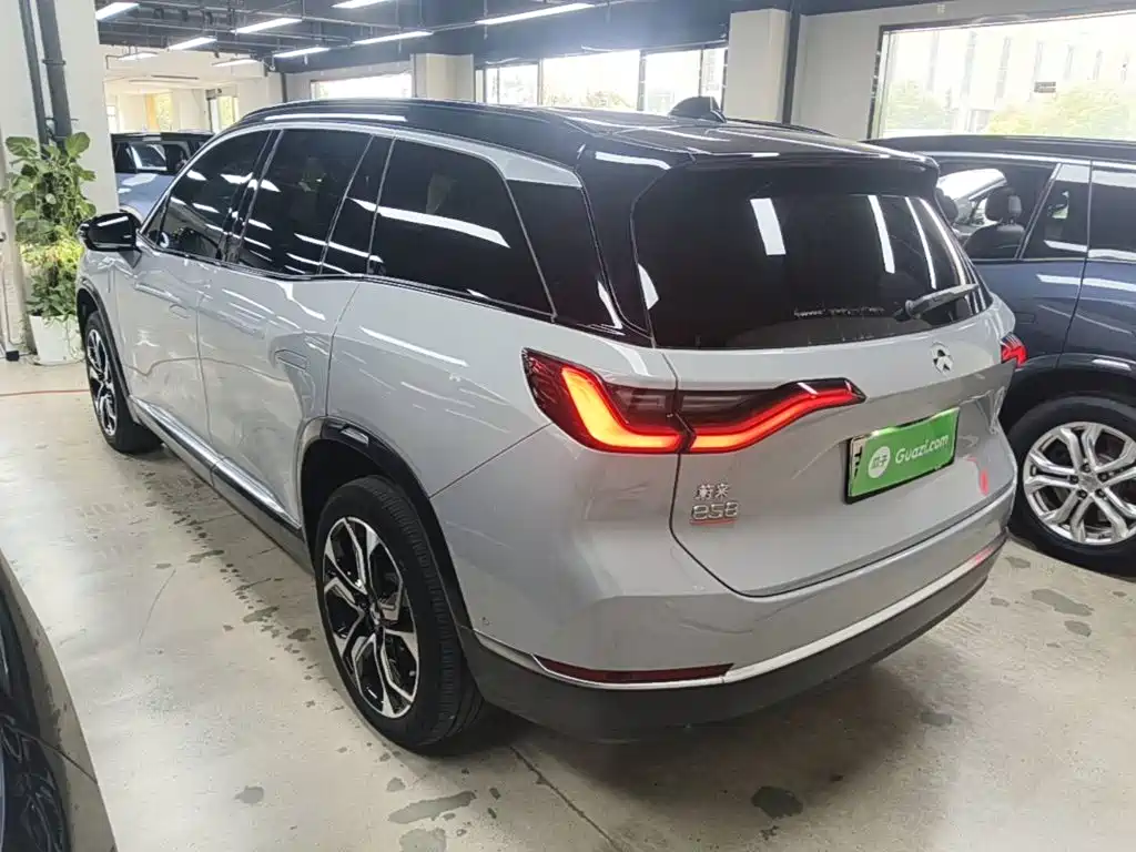 NIO ES8 — миниатюра 5