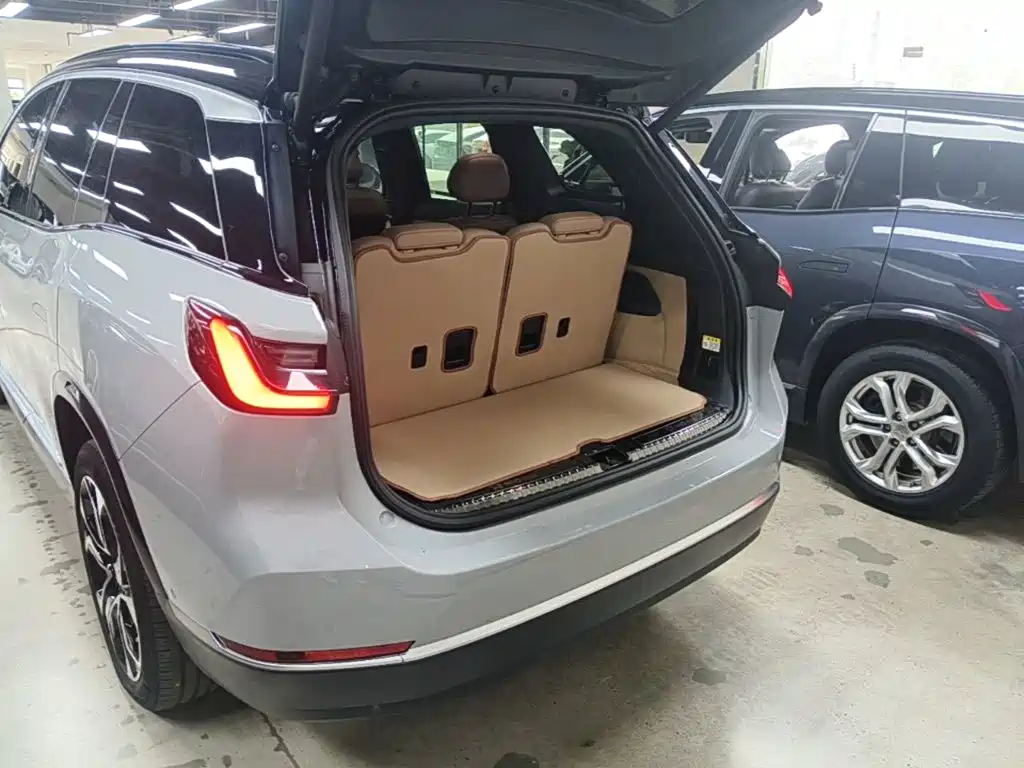 NIO ES8 — миниатюра 19