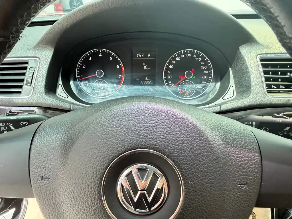 Volkswagen Passat — миниатюра 12