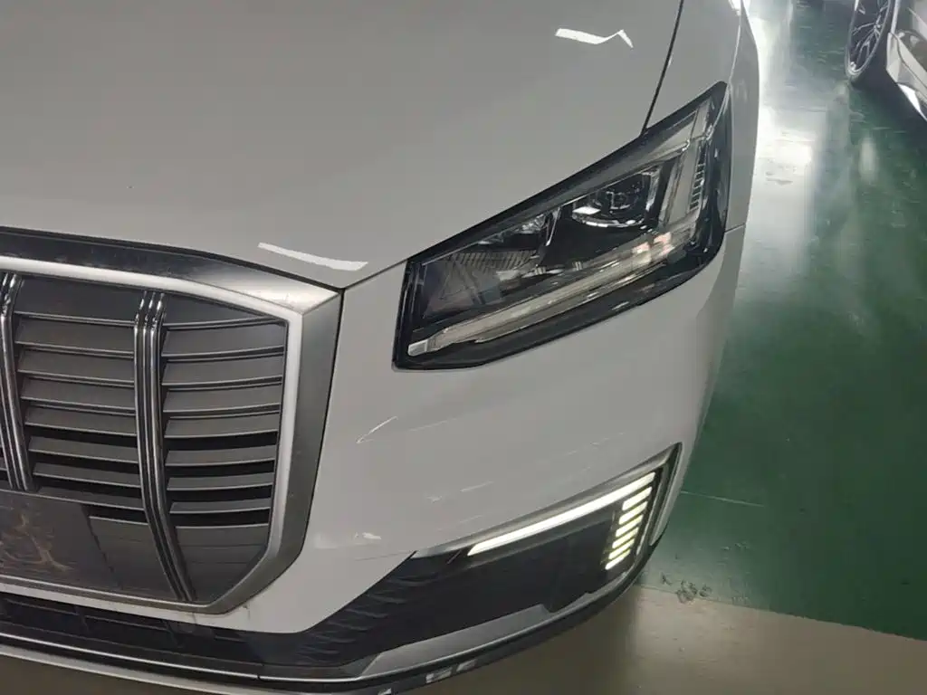 Audi Q2L e-tron — миниатюра 24