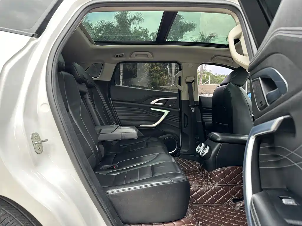 WEI PAI WEI BRAND VV7