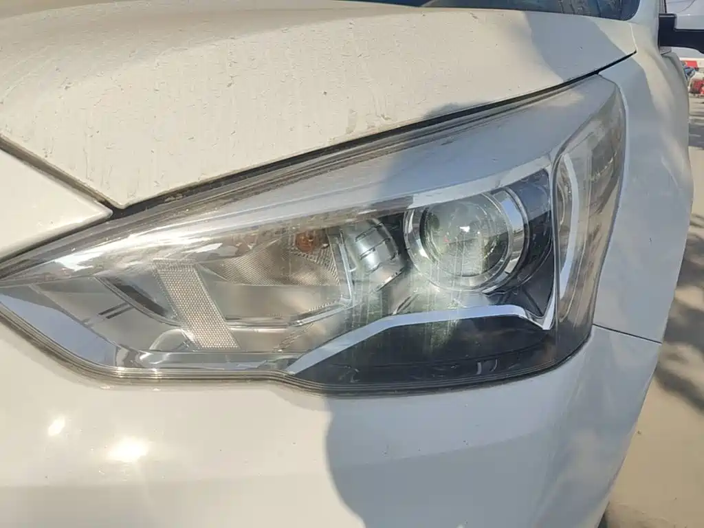 Haval M6 — миниатюра 24