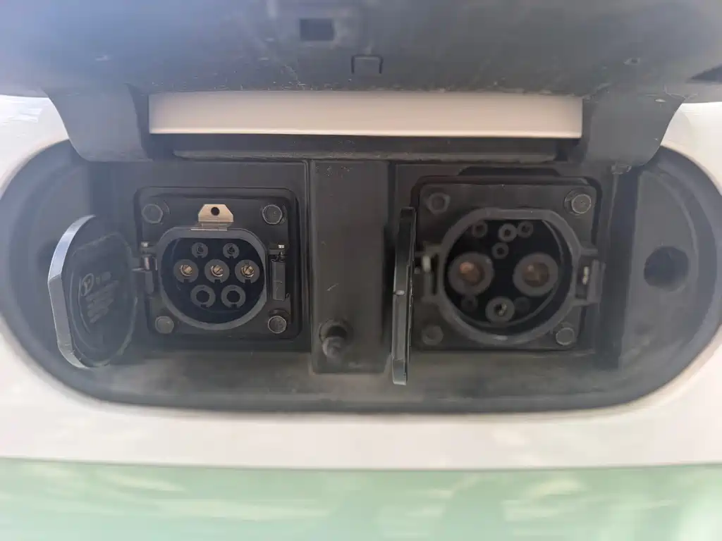 Wuling MINIEV — миниатюра 12