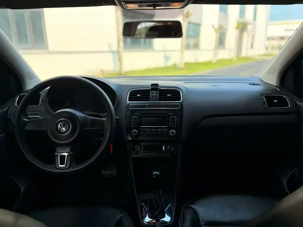 Volkswagen Polo — миниатюра 6