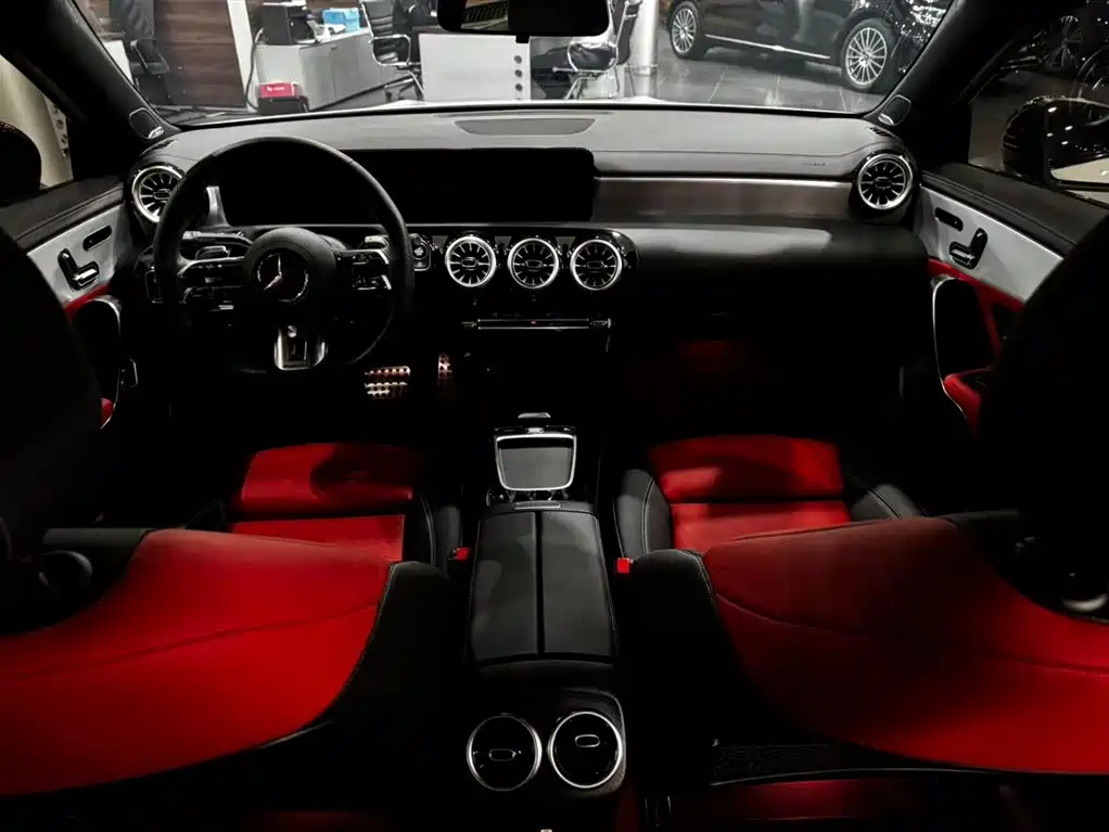 Mercedes-Benz A-Class AMG — миниатюра 17