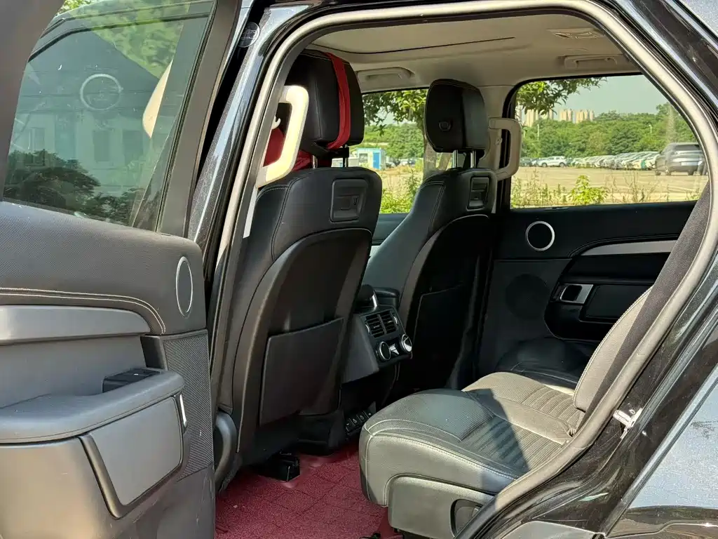 Land Rover Discovery 2021 360PS R-Dynamic S