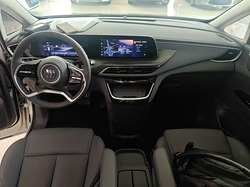 Buick GL8 Hybrid — миниатюра 10