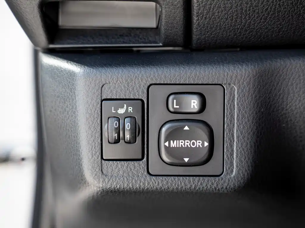 TOYOTA YARIS L ZHIXUAN