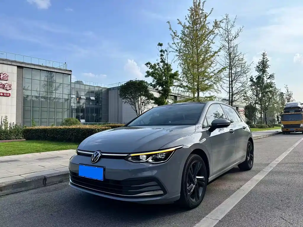Volkswagen Golf 2022