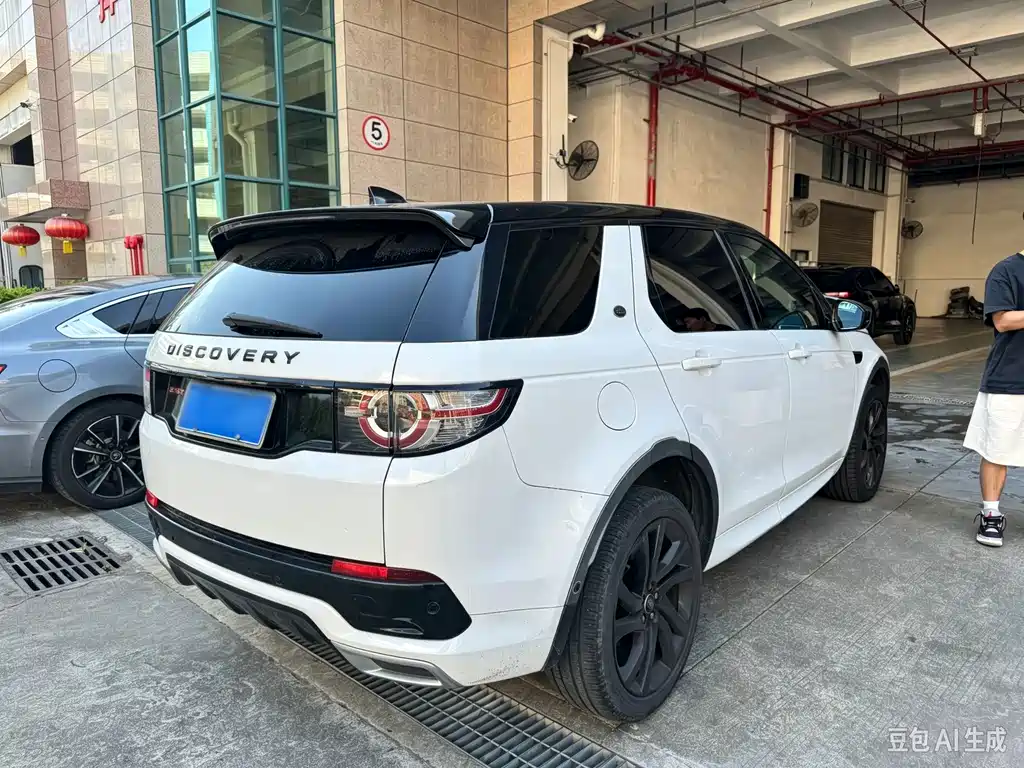 Land Rover Discovery Sport — миниатюра 4
