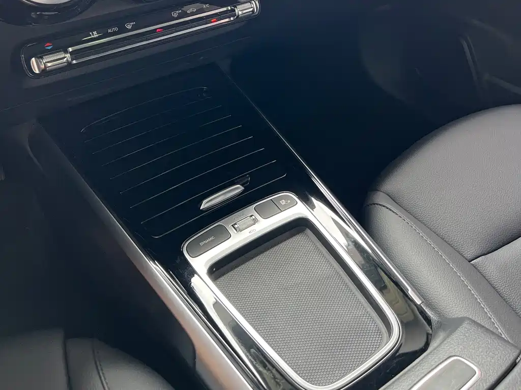 Mercedes-Benz GLB — миниатюра 5