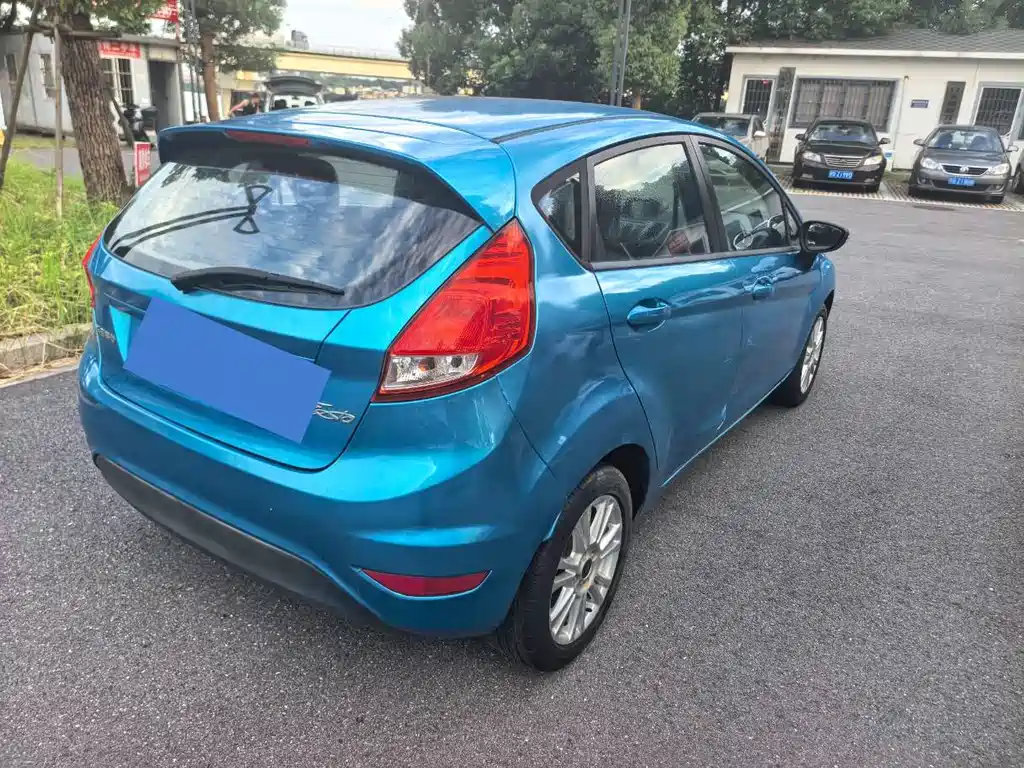 Ford Fiesta — миниатюра 4
