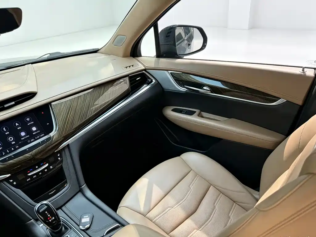 Cadillac XT6 — миниатюра 4
