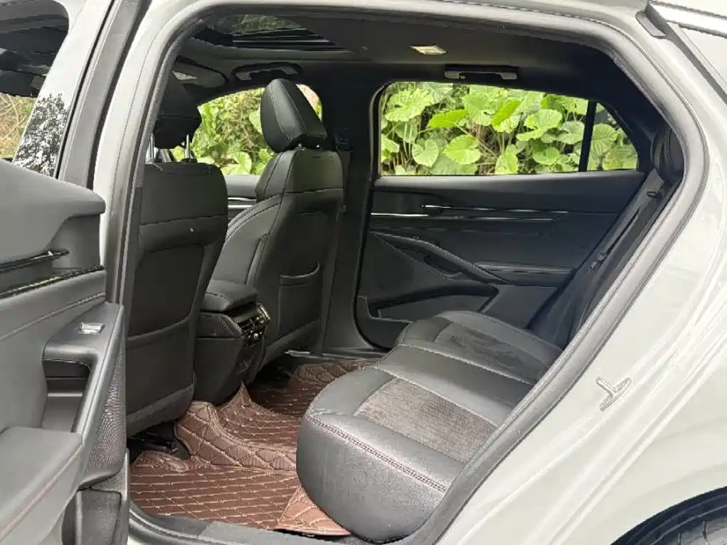 Ford Mondeo — миниатюра 6