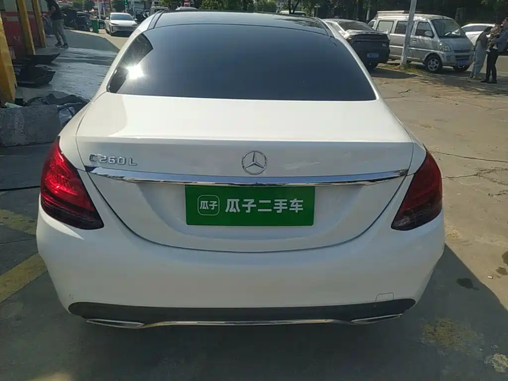 Mercedes-Benz C-Class — миниатюра 6