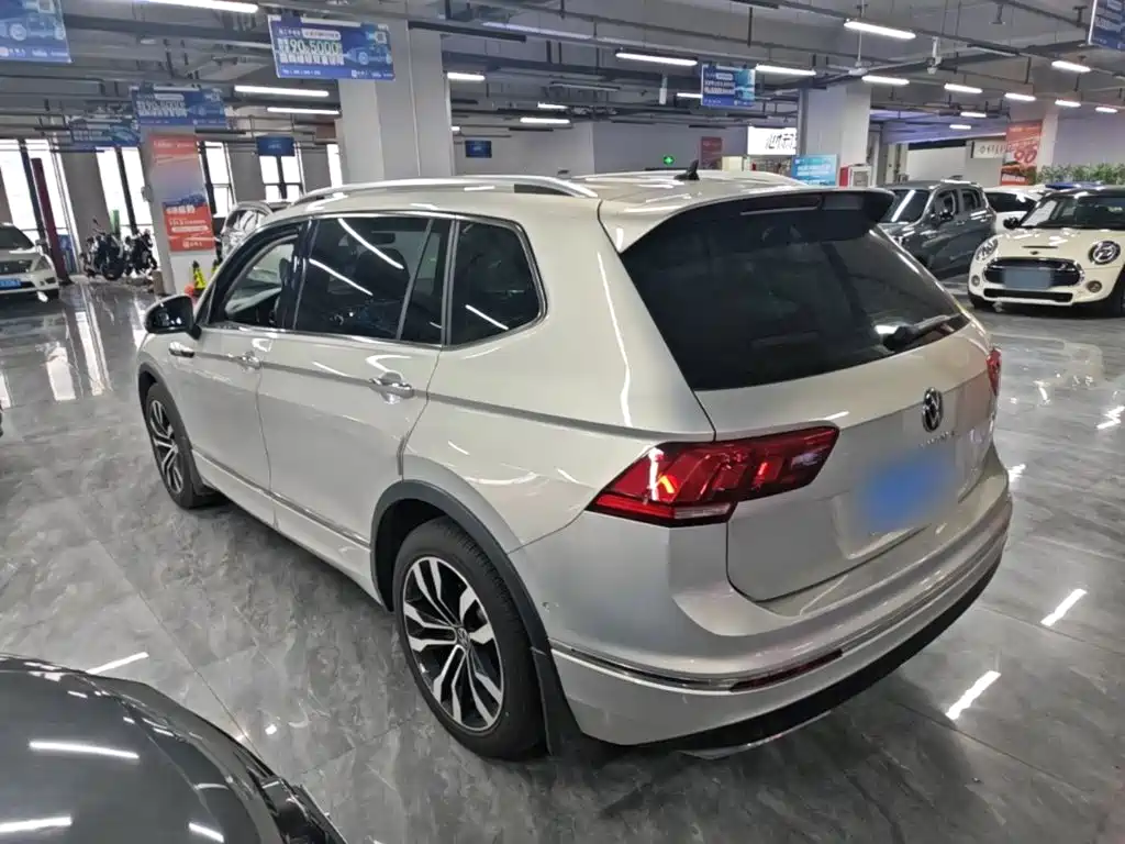 Volkswagen Tiguan L — миниатюра 5