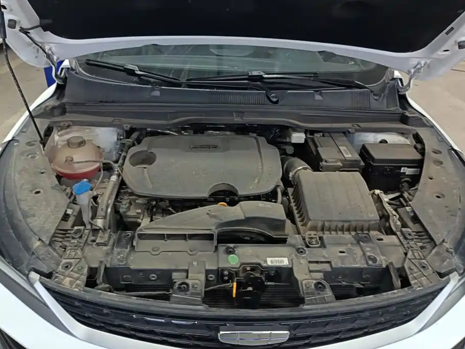 Geely Binyue — миниатюра 10