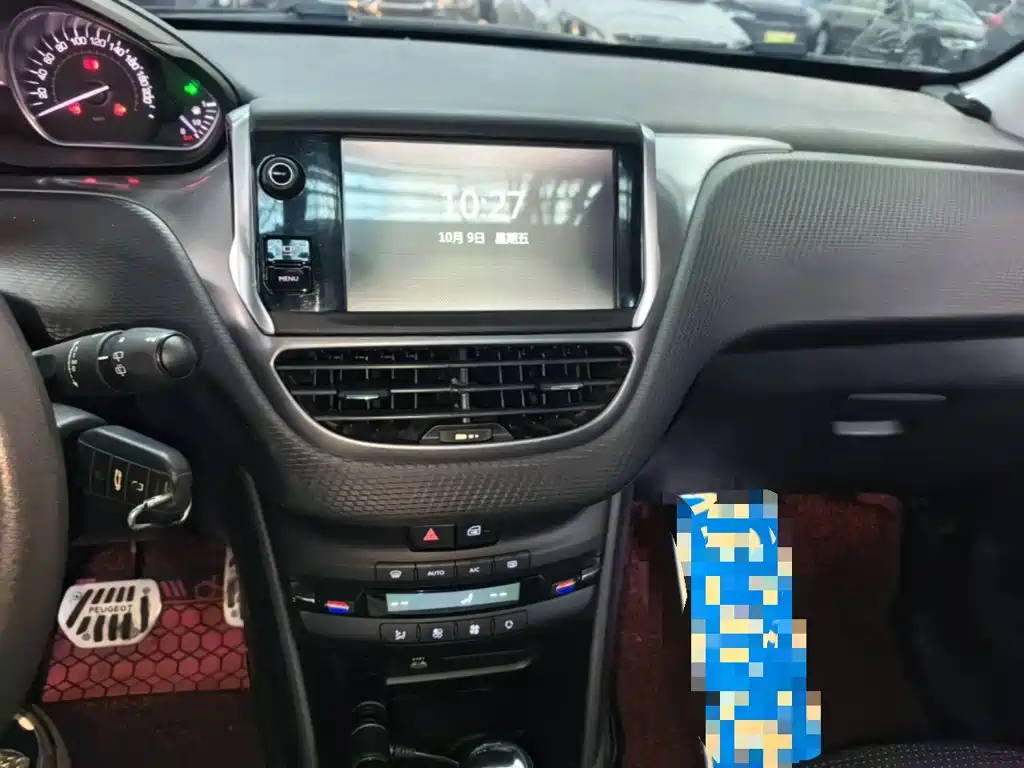 Peugeot 2008 — миниатюра 13