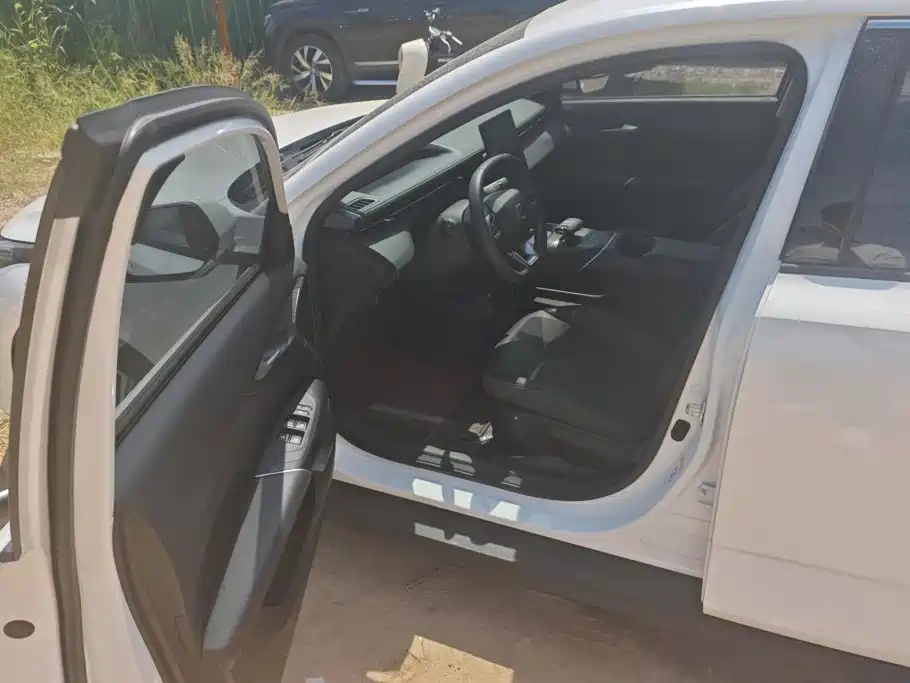 Changan Eado — миниатюра 9