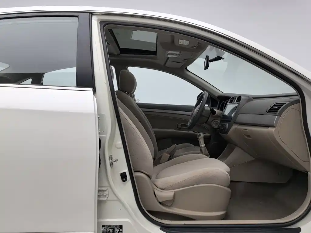 Nissan Sylphy — миниатюра 23
