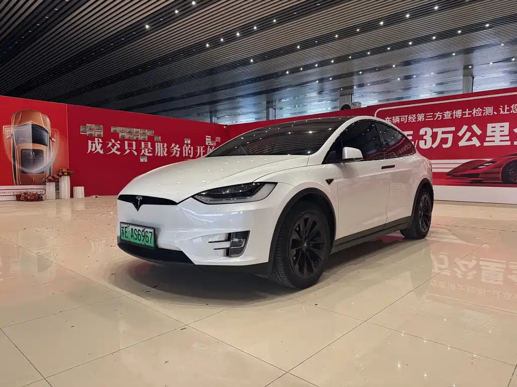 Tesla Model X 2016