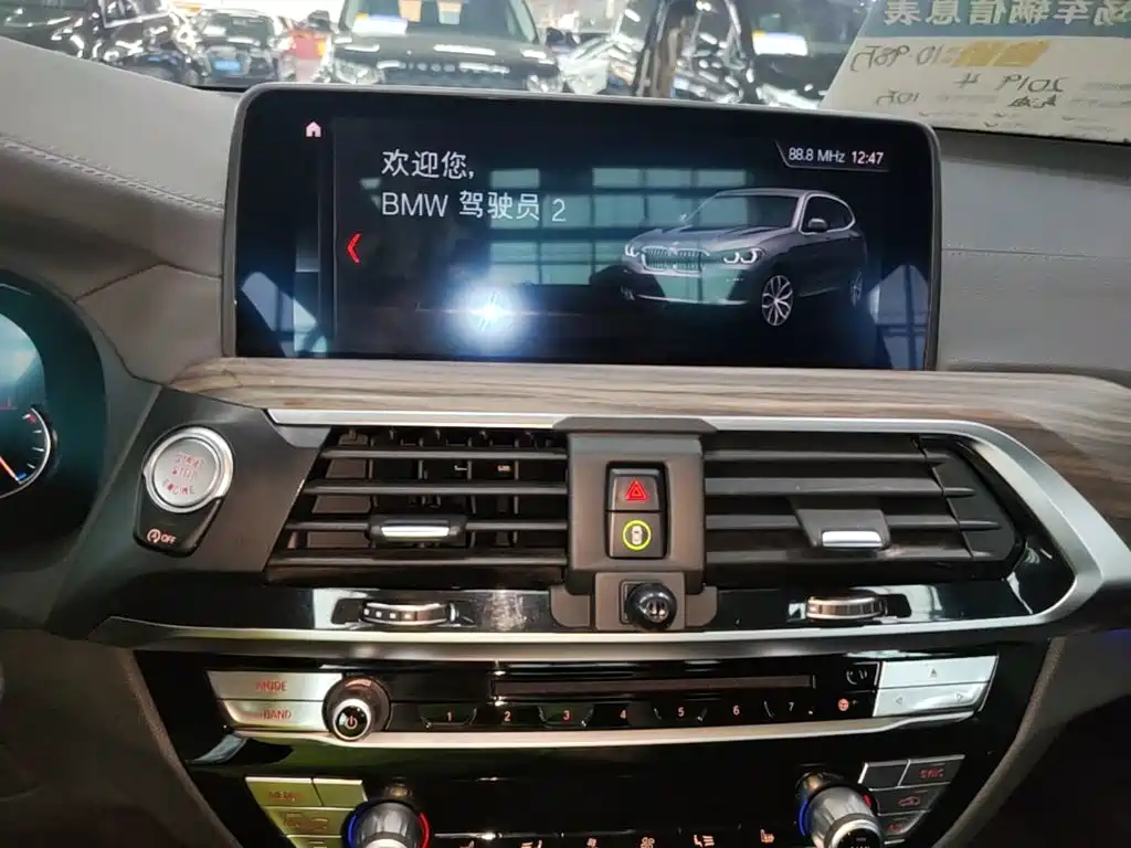 BMW X3 — миниатюра 13