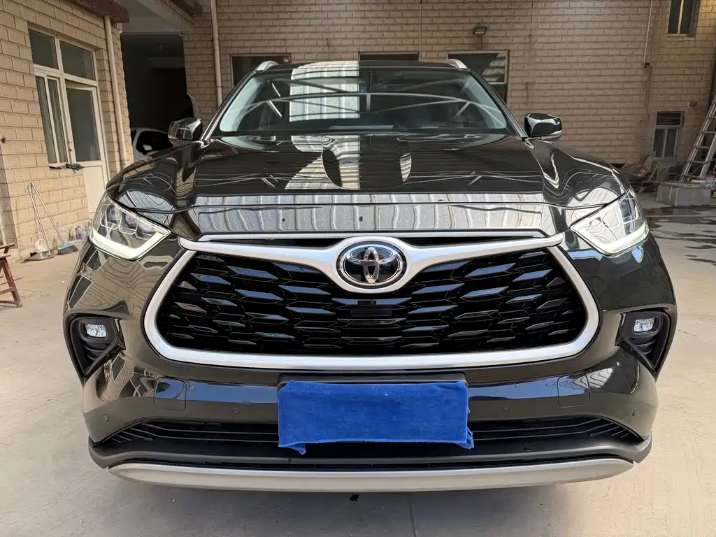 Купить Toyota Highlander