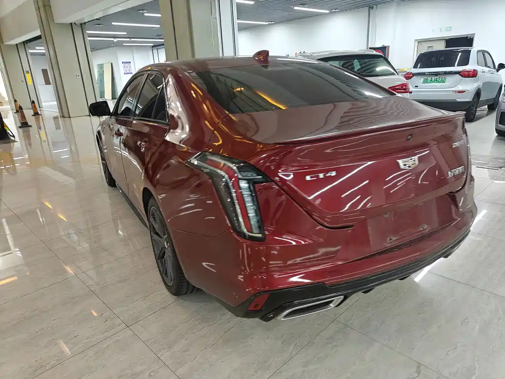 Cadillac CT4 — миниатюра 10