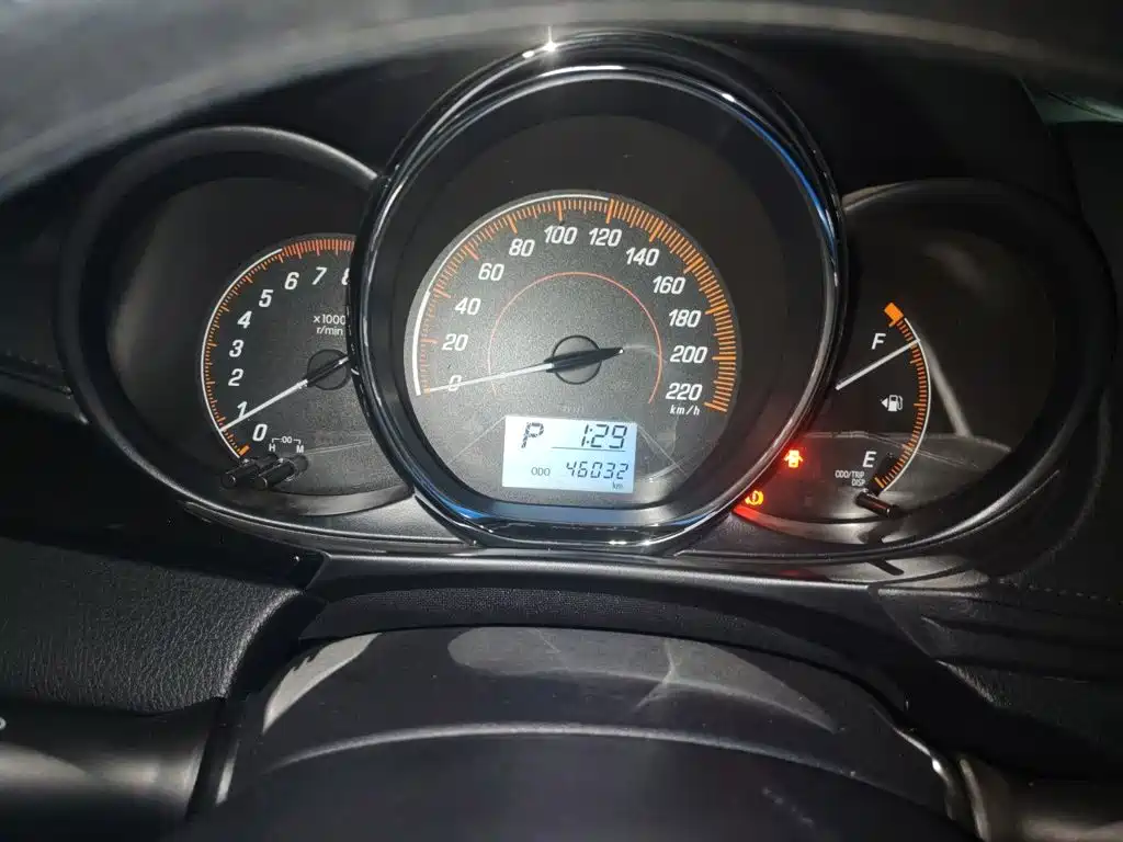 Toyota Yaris L — миниатюра 7