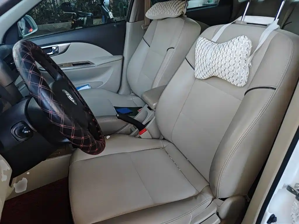 Buick Excelle — миниатюра 11