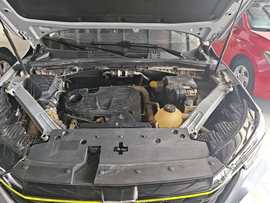 Roewe RX5 — миниатюра 20