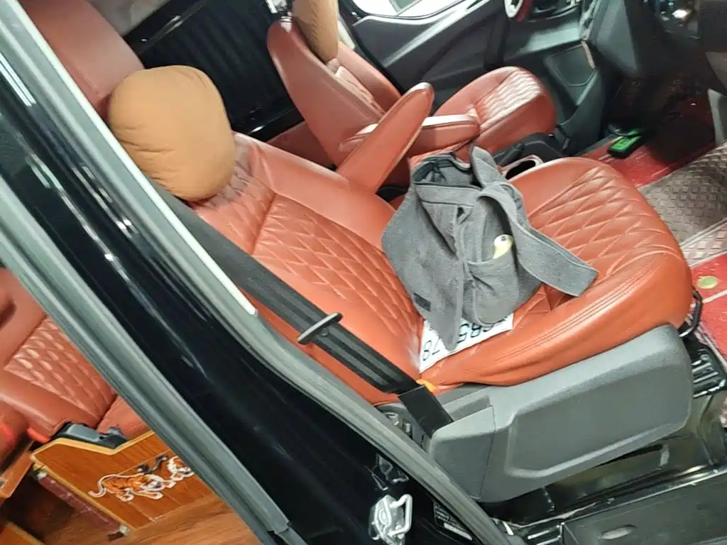 Ford Transit — миниатюра 25