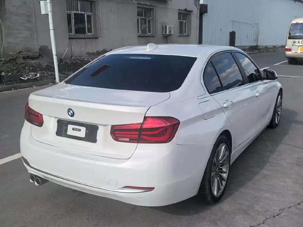 BMW 3 Series — миниатюра 9