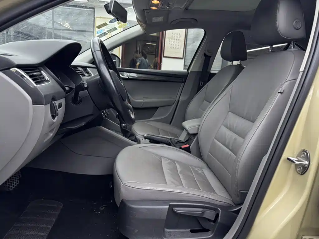 Skoda Octavia — миниатюра 8