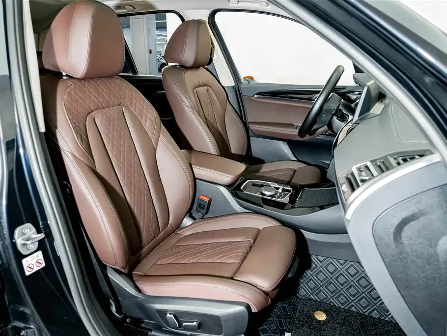 BMW iX3 — миниатюра 19
