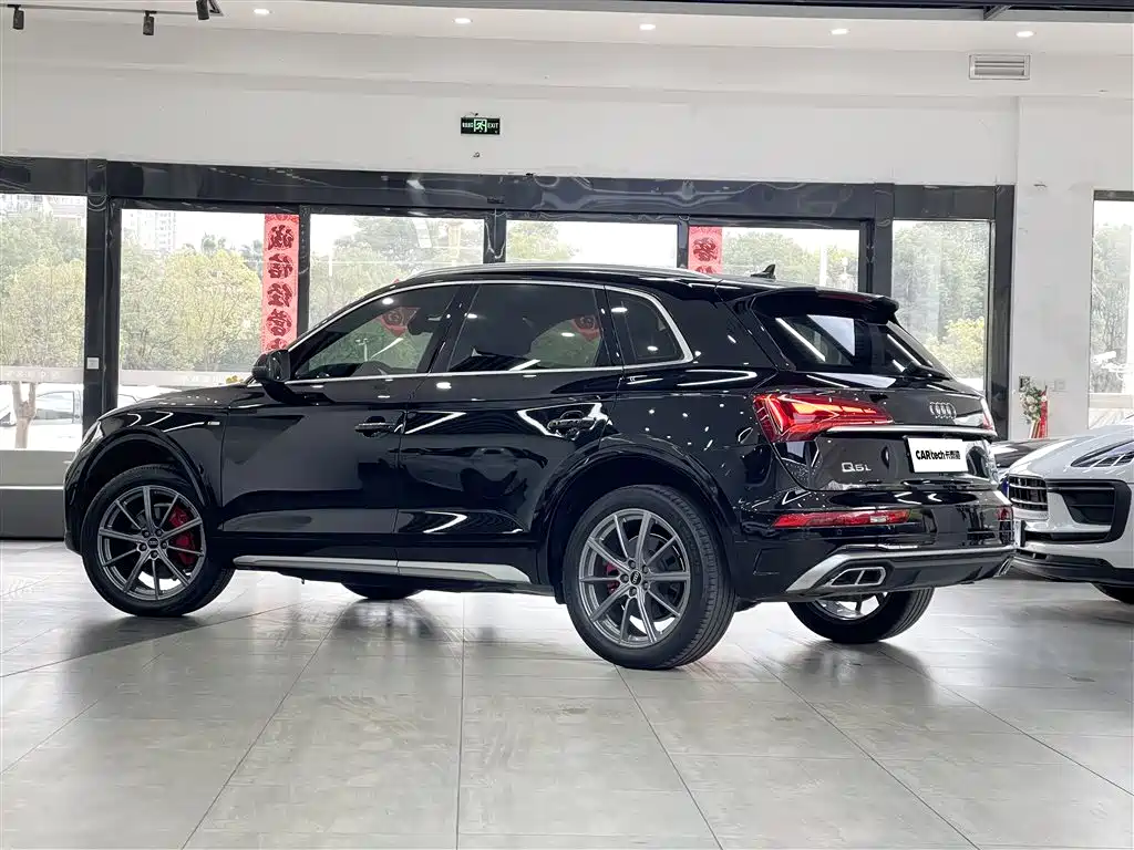 Audi Q5L 2022 40T RS