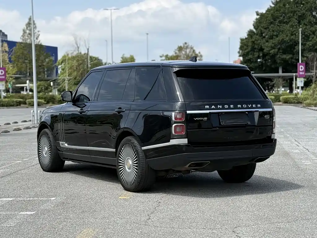 Land Rover Range Rover — миниатюра 5