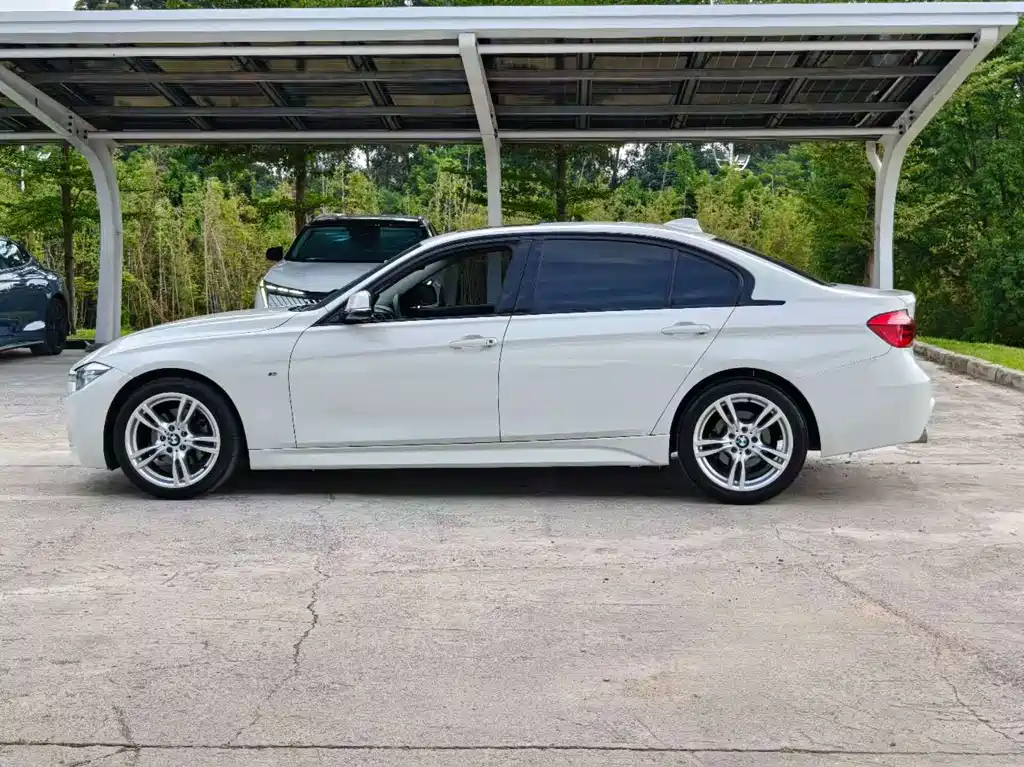 BMW 3 Series — миниатюра 4